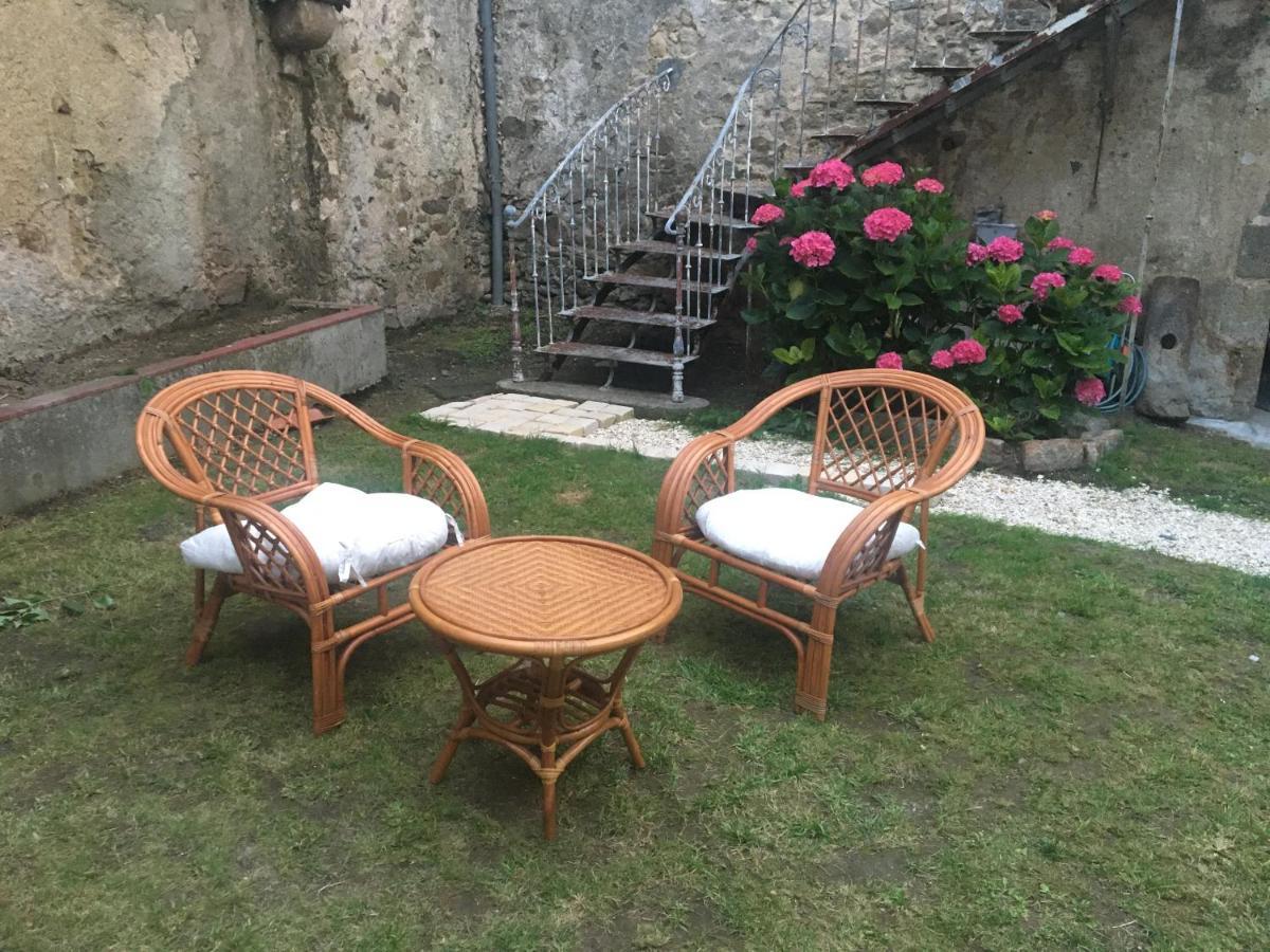 Un Dimanche Chez Julie Chambre Celestine Parthenay Buitenkant foto