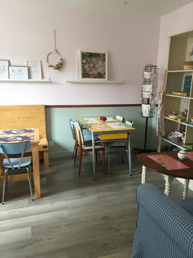 Un Dimanche Chez Julie Chambre Celestine Parthenay Buitenkant foto